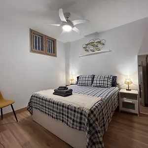  Apartment Center - Close To The !